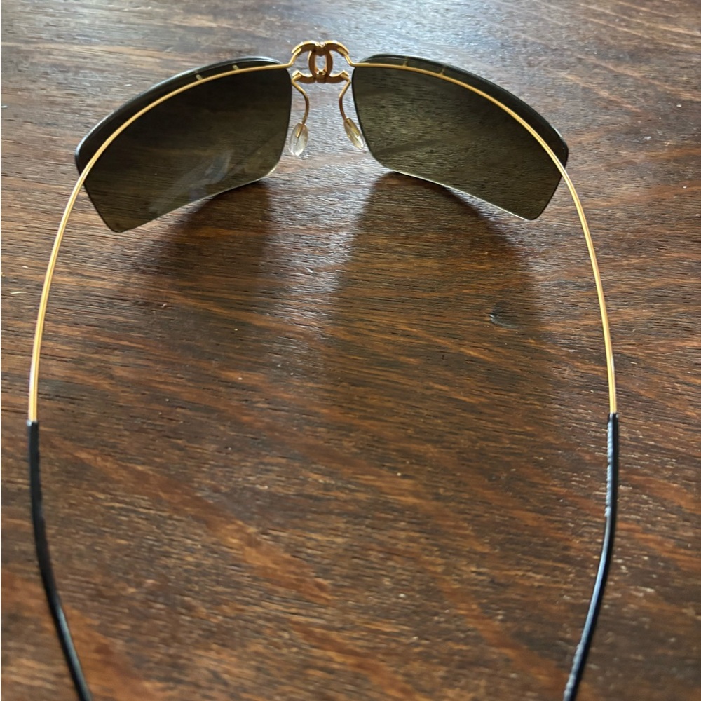 Chanel foldable sunglasses - Picture 6 of 6